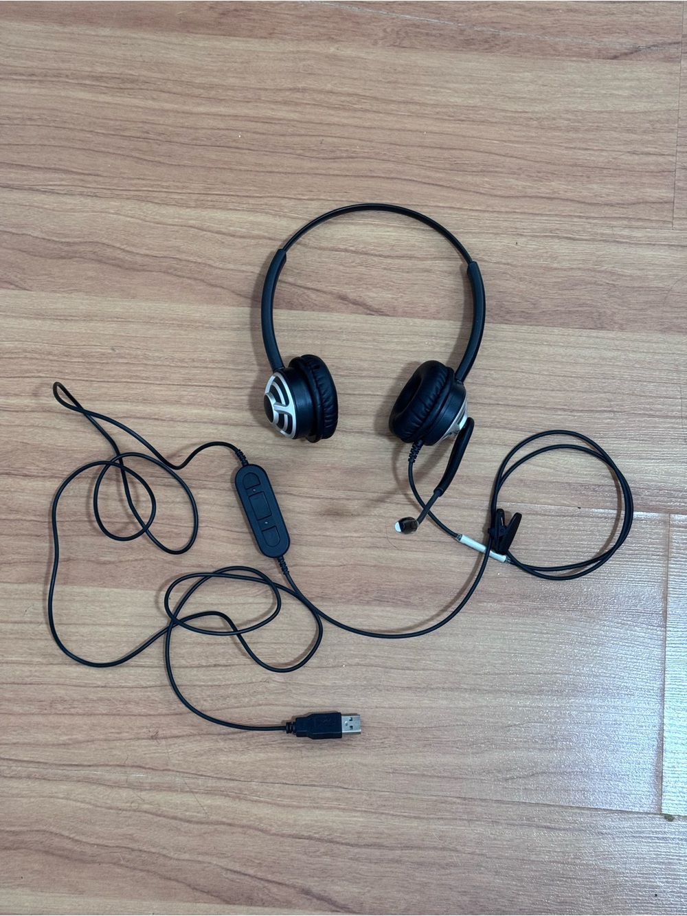 MAIRDI USB WFH Office Headset with Noise Canceling Mic